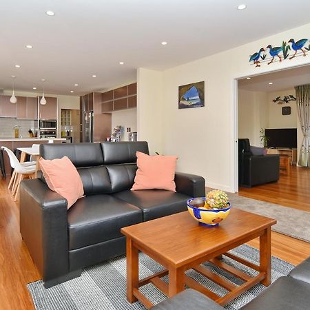 Clyde 106 - Christchurch Holiday Homes Экстерьер фото