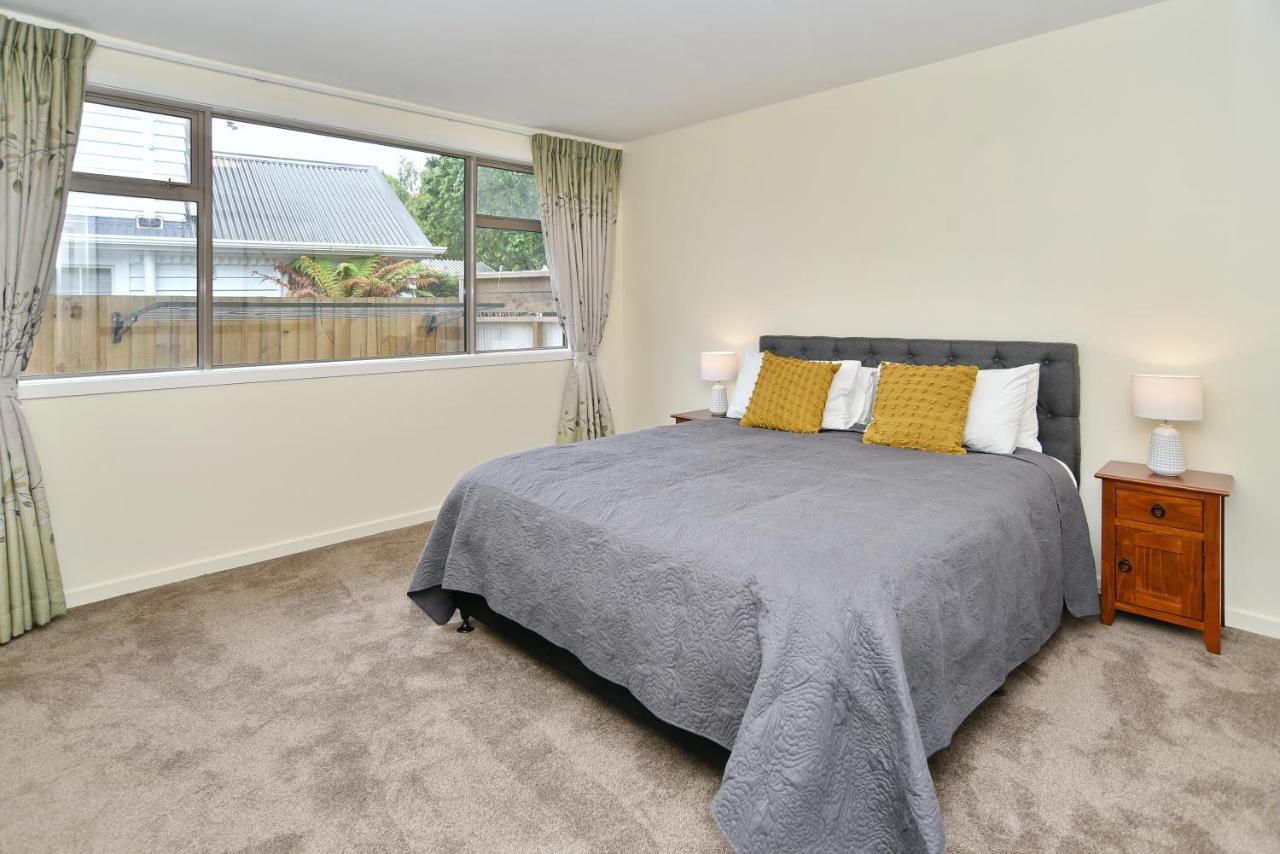 Clyde 106 - Christchurch Holiday Homes Экстерьер фото