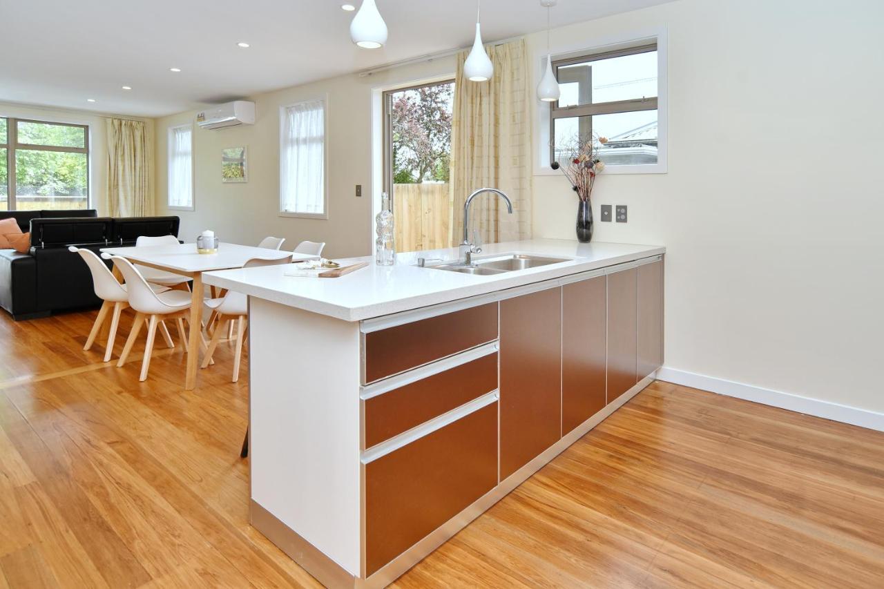 Clyde 106 - Christchurch Holiday Homes Экстерьер фото